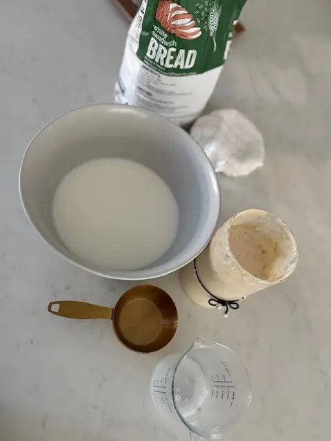 Sourdough Sandwich Bread www.annalce.com