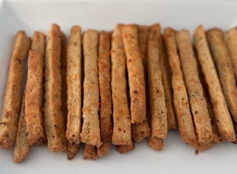 Nutritious & Easy Homemade Breadsticks: A Perfect Snack for Kids!